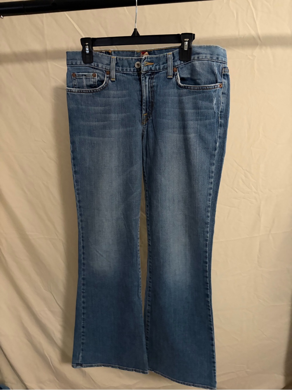 🛍️4 for 20🛍️ Bundle and save! 
Lucky Brand Women’s Boot Cut 
Sweet and Low